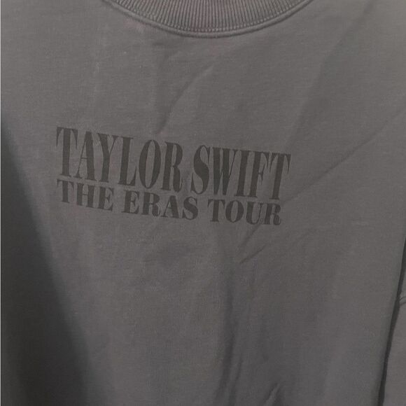 Taylor Swift Eras Tour Blue Crewneck OFFICIAL TOUR MERCH Size XS FIT S M L RARE - Picture 11 of 16